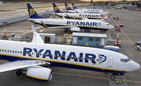 Министр инфраструктуры Владимир Омелян заявил о возможной отмене полетов лоукост-компании Ryanair в Украину