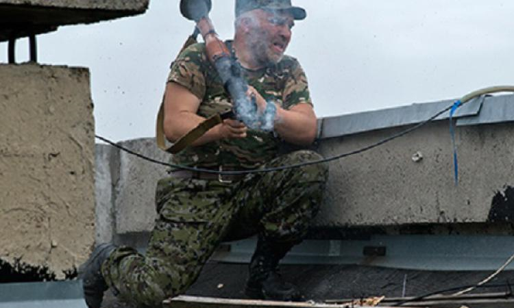 В Донецке боевики делят территорию, слышны взрывы и стрельба, - соцсети