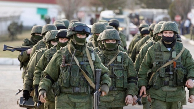 Россия перебрасывает военнослужащих в Крым для охраны стратегических объектов