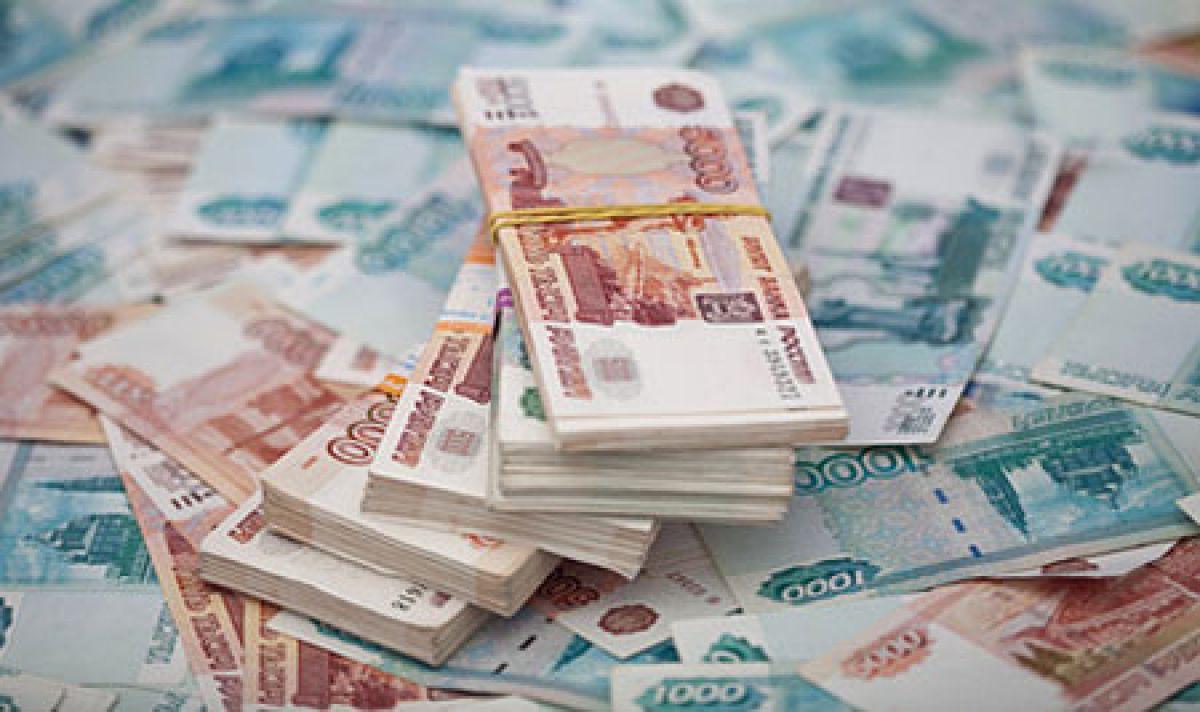 Коронавирус в России: в РФ обвалился курс рубля
