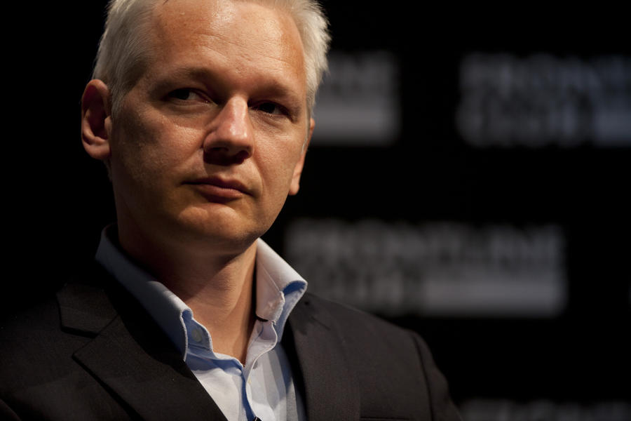 Мегасенсация от WikiLeaks: Ассандж обещает до дня выборов президента США опубликовать материалы, которые "взорвут" Вашингтон
