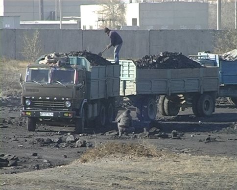 Шуфрич: в ближайшее время приедут угли из Донбасса, они уже грузятся в вагоны