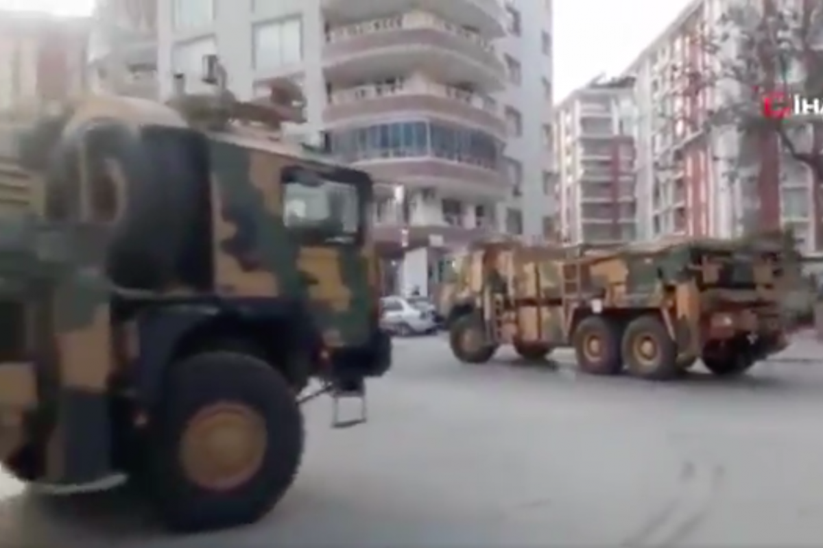 ​Турецкая армия готовится к прорыву фронта: к Сирии переброшены РСЗО T-300 Kasirga и зенитные комплексы ATILGAN, детали