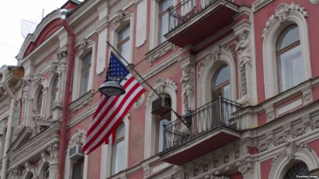 Госдеп США о глупом закрытии генконсульства: россияне, оставшиеся без американских виз, должны сказать дружное "спасибо" Путину 