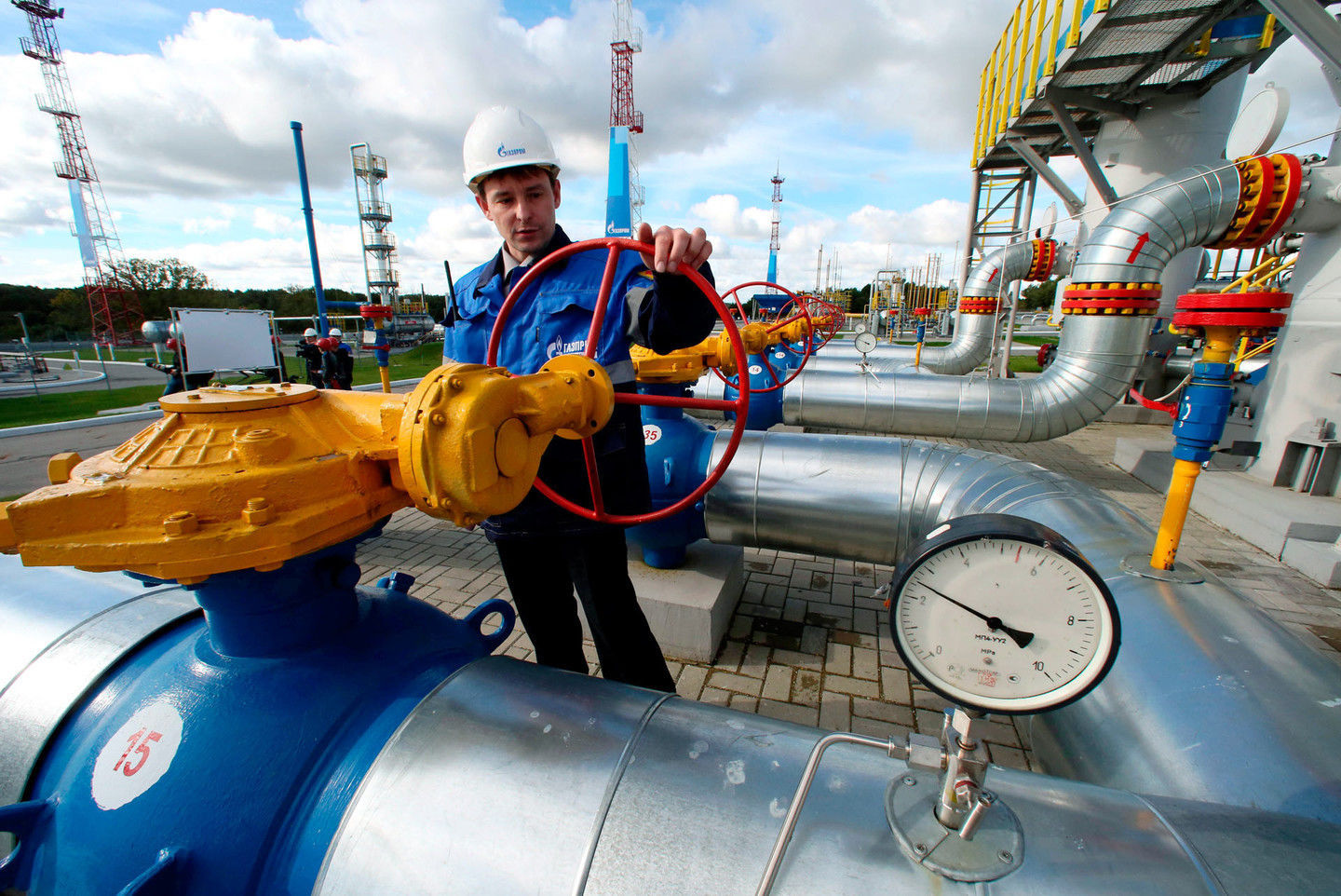 Путин явно доволен решением ФРГ по "Северному потоку – 2": цена на газ в Европе скатилась ниже $1000
