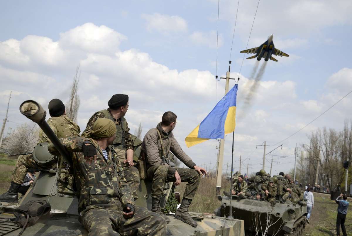 "Война кончится в один день, а все Захарченки и последователи Моторол испарятся" - писатель Лойко о победе Киева на Донбассе