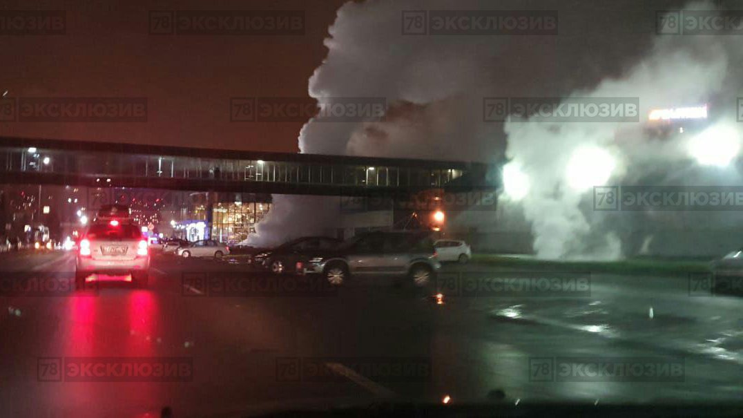 В России мощный взрыв на заводе "Балтика": в округе выбиты стекла, есть пострадавшие - видео