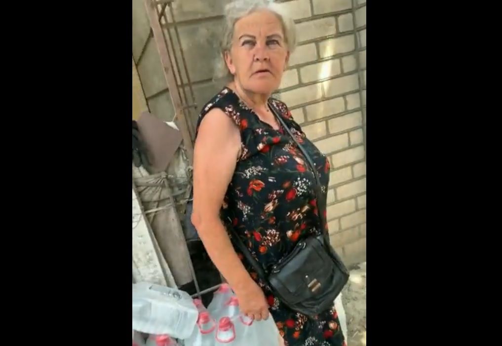 "Я Україну не визнаю, я Росію люблю", – пенсіонерка з Херсону викликала скандал у Мережі