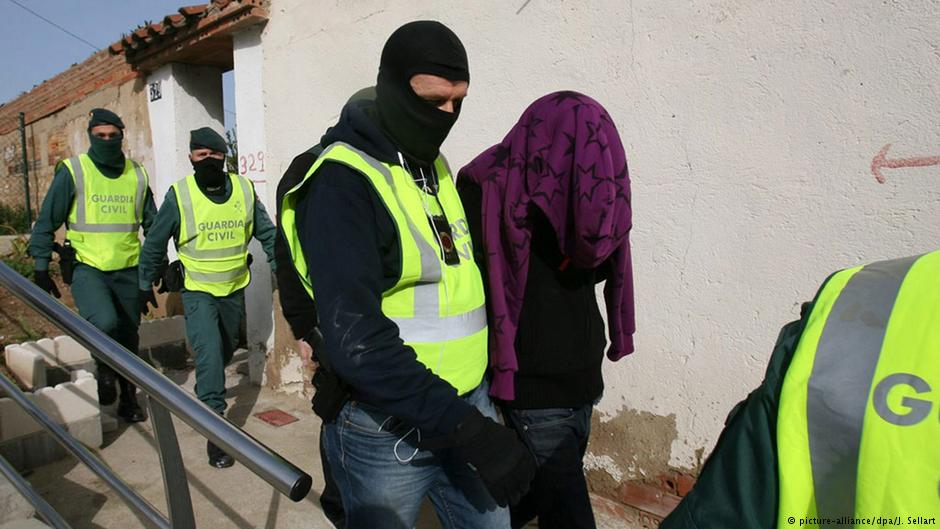 "Скрывался под чужим именем, выдавал себя за украинца", - в Испании задержали российского офицера полиции