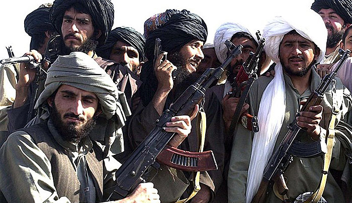 В Афганистане талибы напали на конвой солдат, есть погибшие