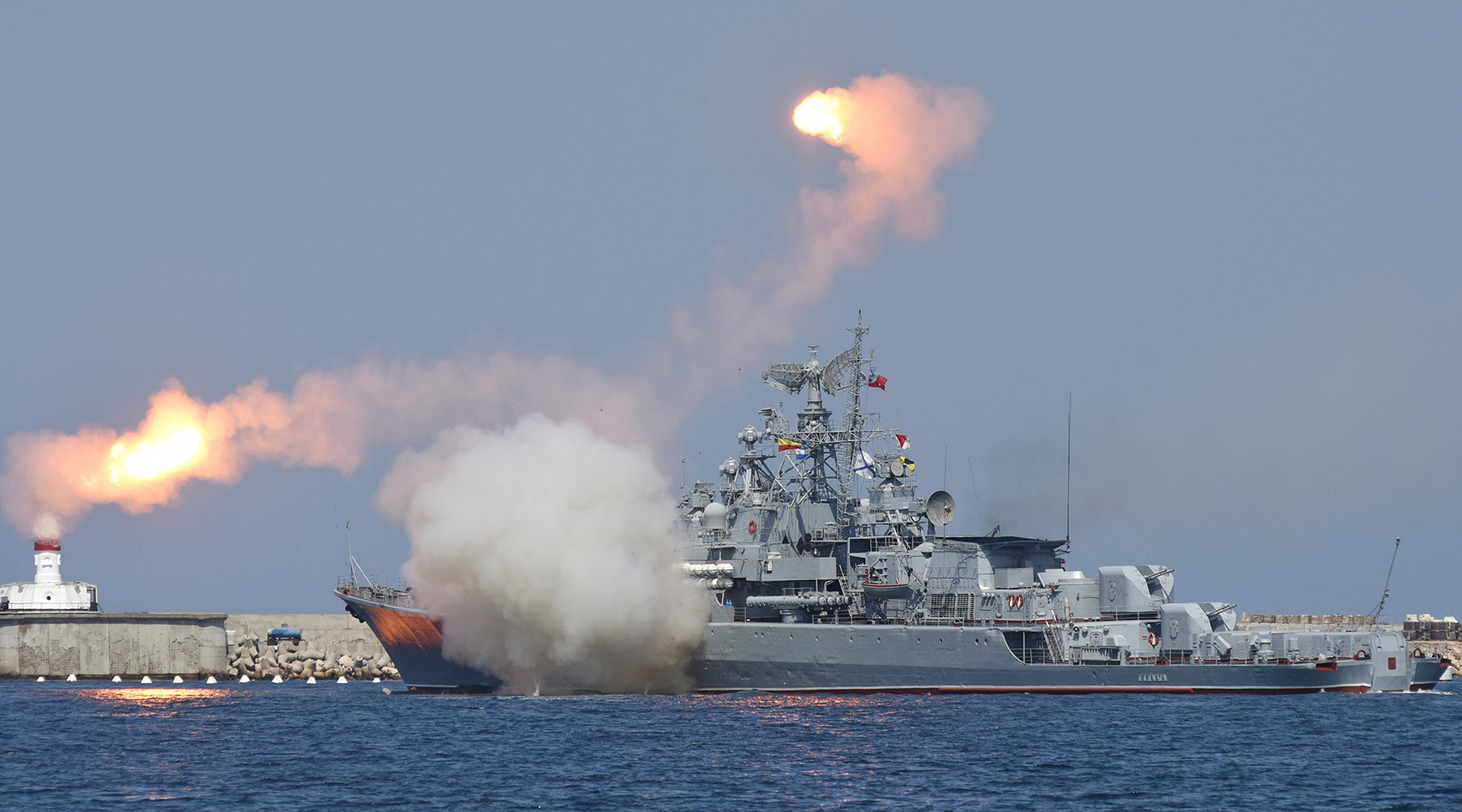 Черноморский флот России приведен в боевую готовность – подробности