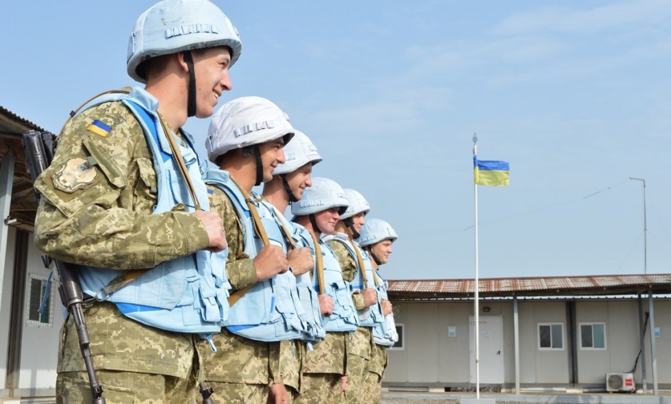 Миротворцы Украины в Конго присоединились к флешмобу поддержки украинских моряков – кадры 