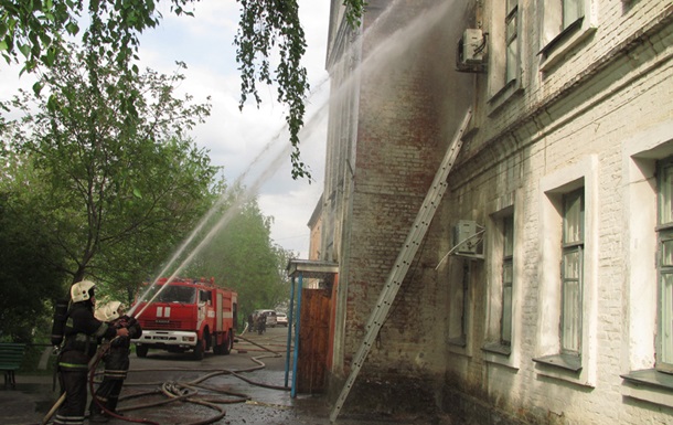 В Полтаве пылала больница: огонь охватил эндокринологическое отделение 