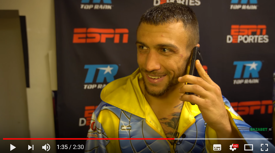 Порошенко лично позвонил Ломаченко сразу после победы над Ригондо: опубликовано видео разговора с неожиданной реакцией украинского боксера - кадры