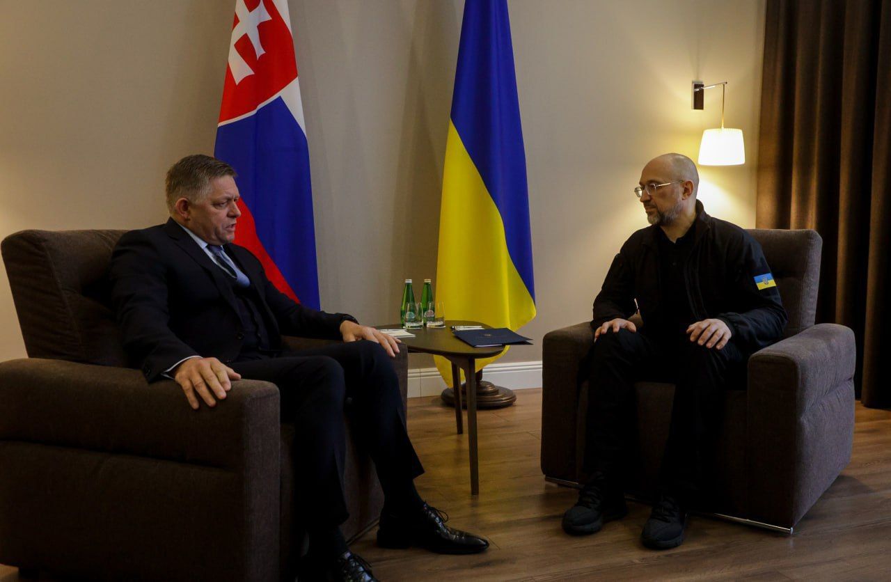 Неужели вразумили: Шмыгаль сообщил хорошие новости после встречи со словацким премьером Фицо