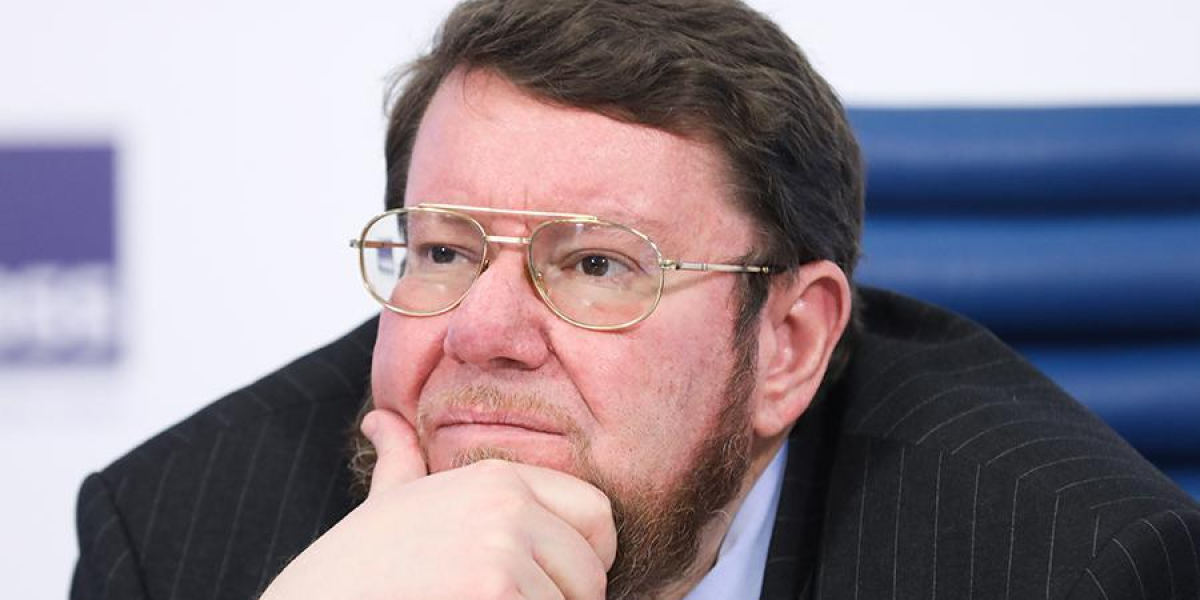 Сатановский пугает Россию войной с "враждебным окружением"