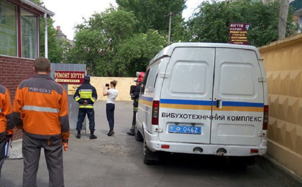 Эвакуация в Ровно: в центре города обнаружен взрывпакет