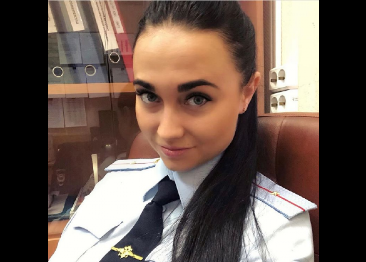 Сотрудницу московской конной полиции уволили за Instagram: не на того подписалась