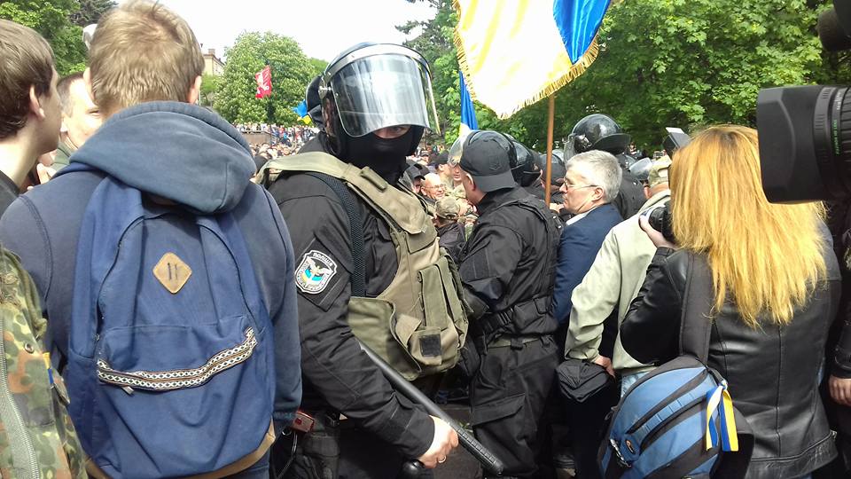 ​Нападение на бойцов АТО в Днепре: Луценко обидел патриотов и попался на лжи о титушках