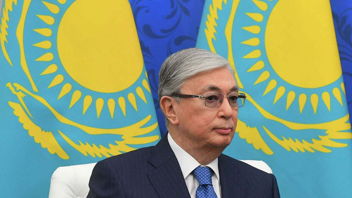 Уряд Казахстану відправлено у відставку: що ще за ніч сталося на протестах 