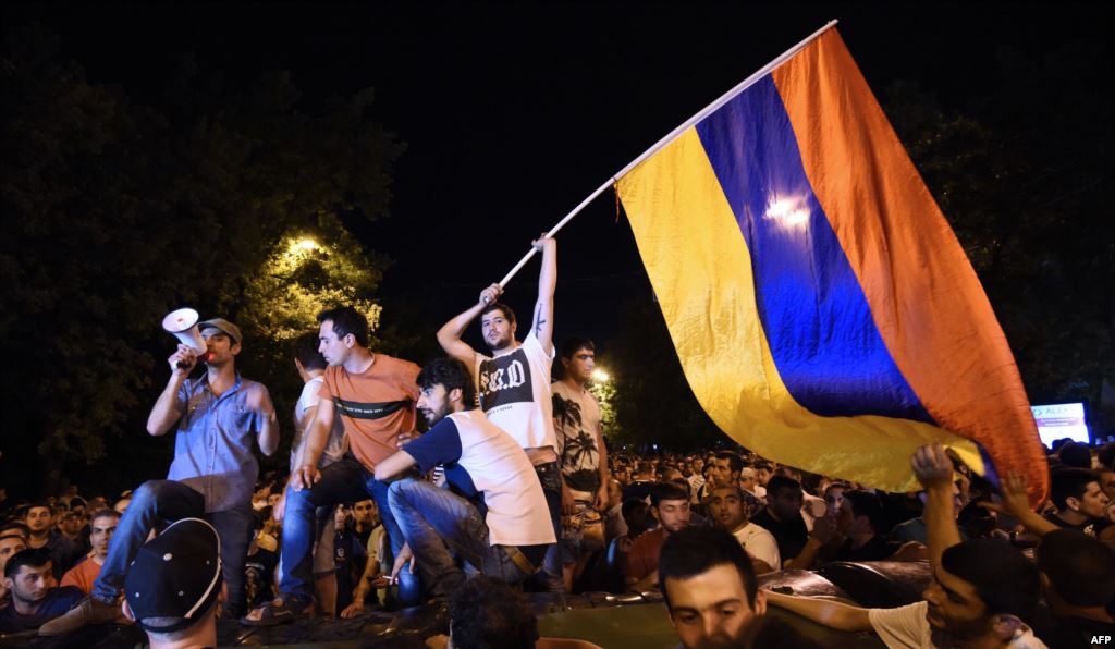 Массовая тотальная забастовка в Армении: все подробности о протестах оппозиции, хроника онлайн