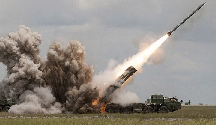 Турчинов заявил о старте масштабных испытаний крылатых ракет отечественного производства