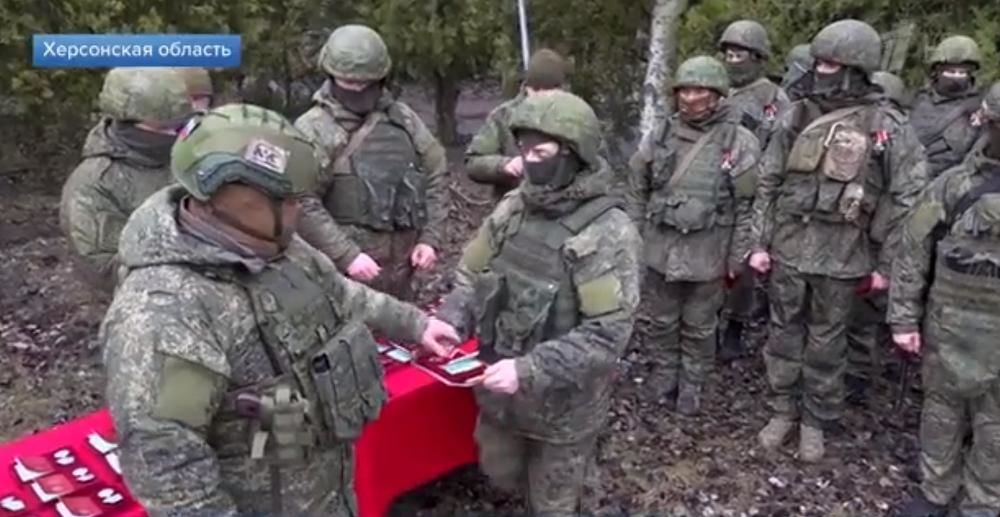 "Какой же это позор. Это не армия", - российский блогер показал фото оккупантов РФ в Украине