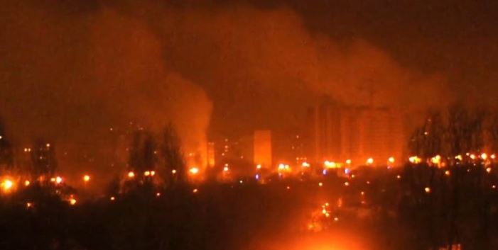 В оккупированном Донецке прогремел мощный взрыв: "Что-то на "Точмаше", столб черного дыма, пошла волна"