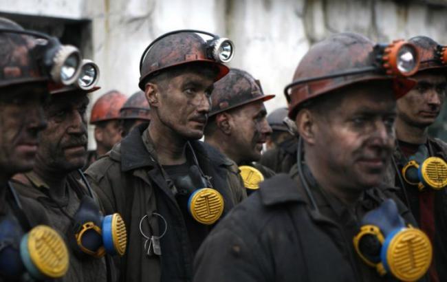 Больше бесплатно работать не будут: шахтеры "Щегловской-Глубокой" устроили забастовку - оккупанты "ДНР" почти год не платят зарплату