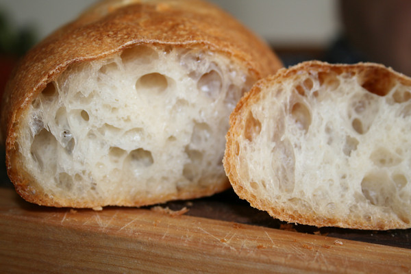 ​Очевидец: в Горловке 500 грамм хлеба продают по 13 гривен