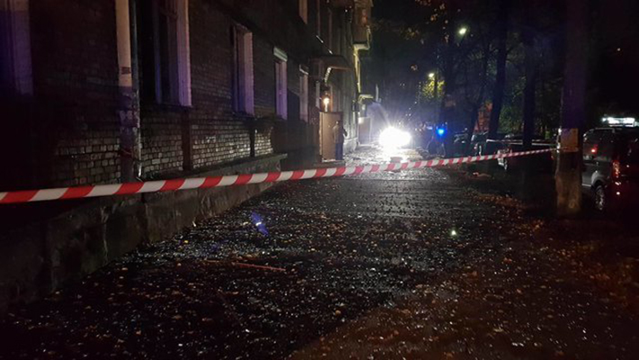 Взрыв в Киеве: водитель Мосийчука повез нардепа в частную клинику, а пострадавших оставил на улице - кадры