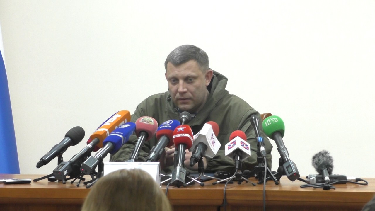 "Мы будем убивать украинцев!" - после убийства Гиви Захарченко сделал наглое заявление в адрес Украины перед российскими журналистами. Опубликовано видео