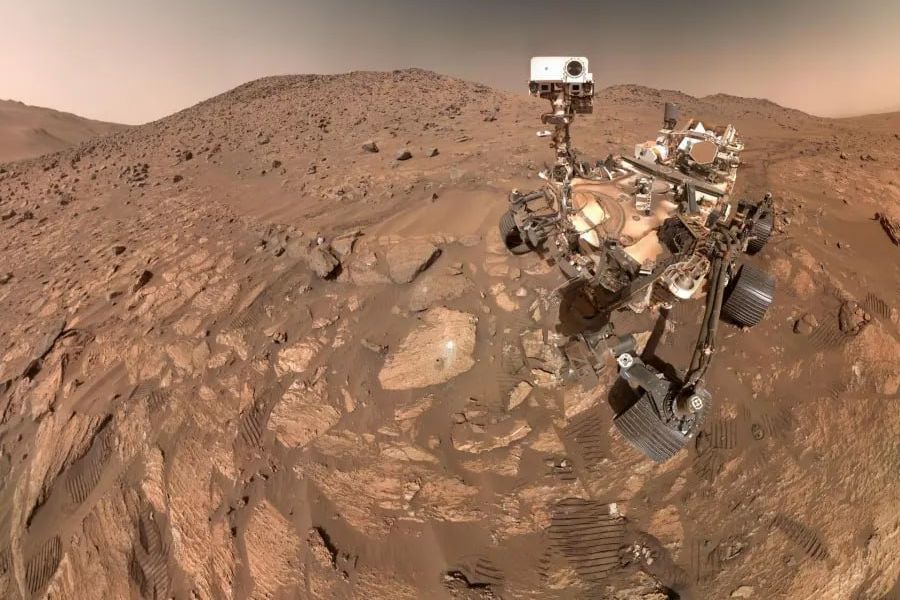 ​На Марсе, вероятно, была жизнь: марсоход NASA нашел убедительные следы