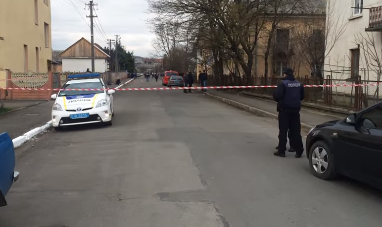 Раненый в перестрелке в Мукачево мужчина скончался, так и не придя в сознание