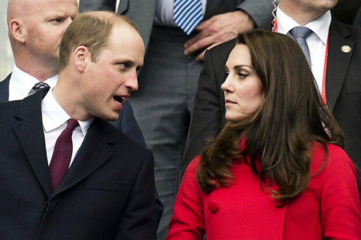 "Так нужно", - жена принца Уильяма Кейт Миддлтон сняла обручальное кольцо, заставив понервничать всю Великобританию
