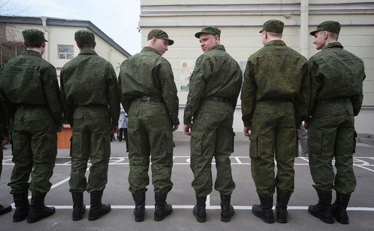 "Ми воюємо без молодих, без строковиків", – Соловйов і Гурульов запропонували своє рішення МО РФ