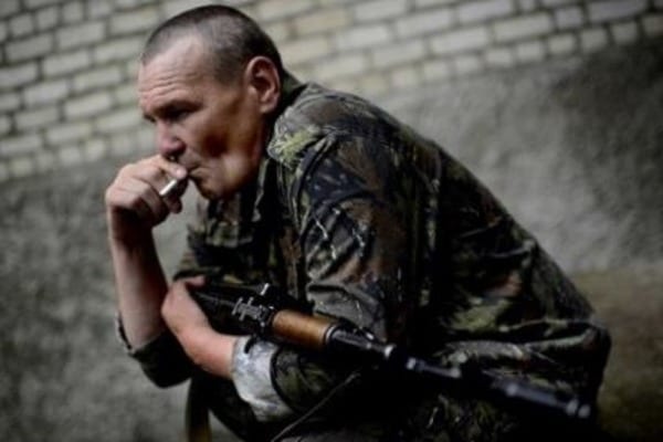 “Нас кинули!”: “идейные” наемники “ЛДНР” жалуются на махинации начальства с зарплатами