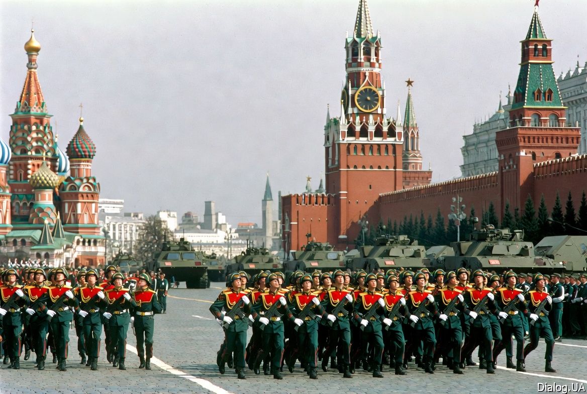 Путин проводит самый скромный парад 9 мая в истории – CNN