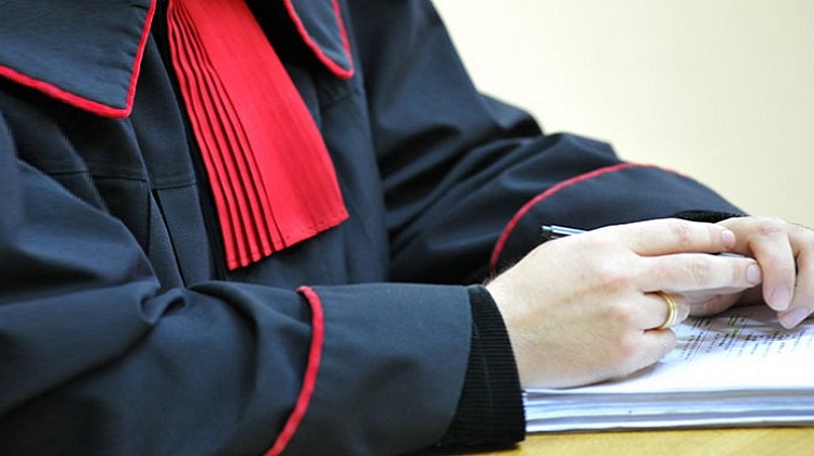 ​Каждый гражданин Украины, пройдя кассу, будет проверен: новый скандал в Польше. Прокуратура страны дала свой комментарий — фотофакт