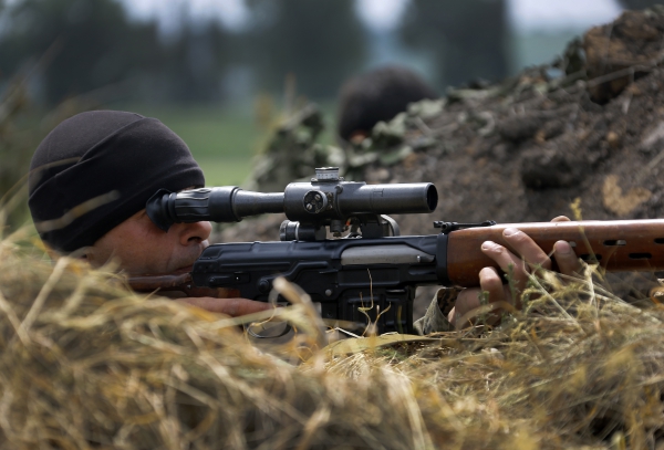 Под Марьинкой снайпер боевиков открыл прицельный огонь по украинским военным