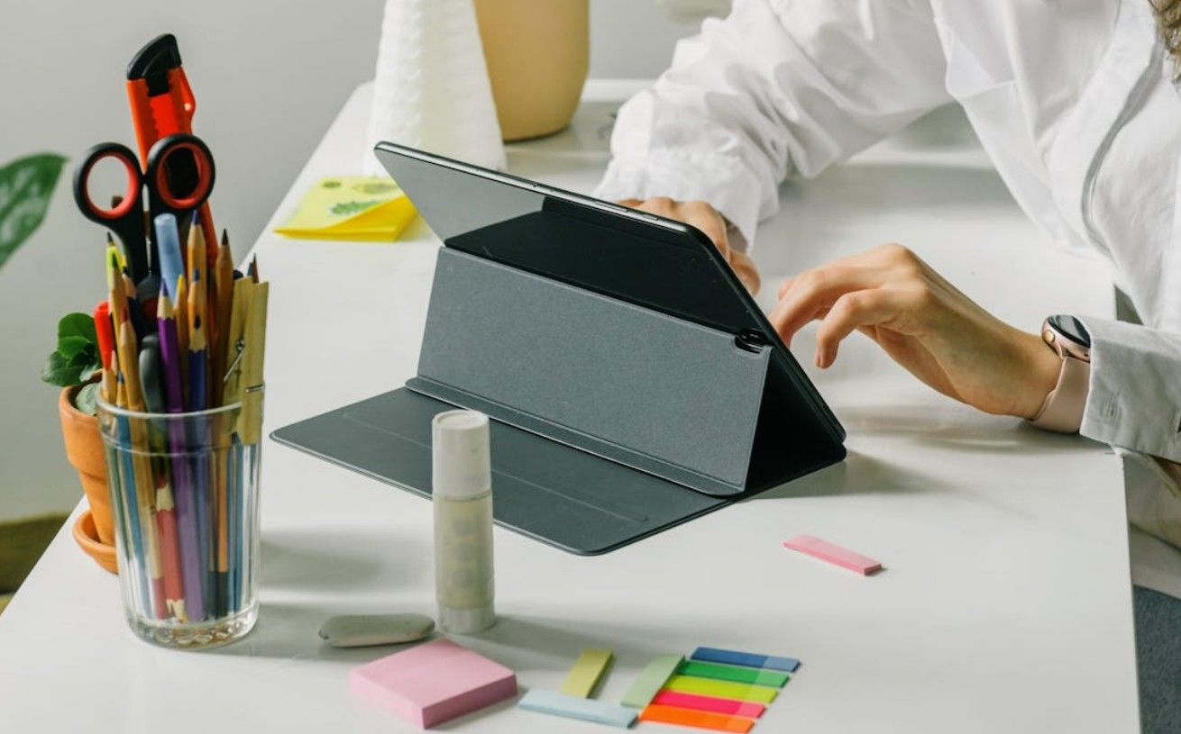 5 способів, як сучасний планшет допомагає студенту економити час і ресурси