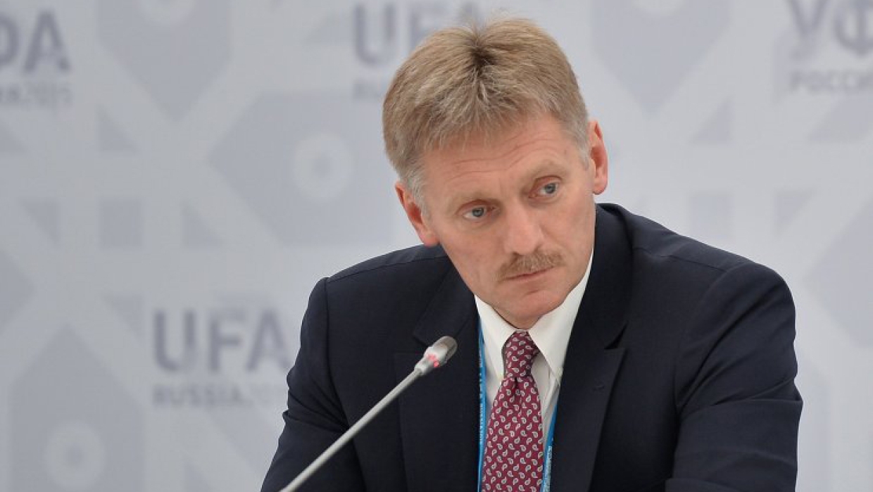Кремль "заботится" об украинцах: Песков рассказал, кого не заденут санкции Путина