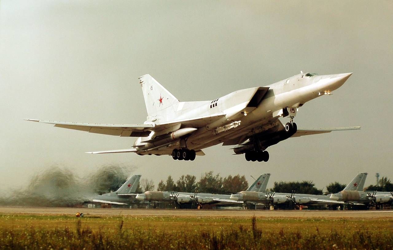 Российские бомбардировщики "Ту-22М3" зашли в небо над Беларусью – Минск сделал заявление
