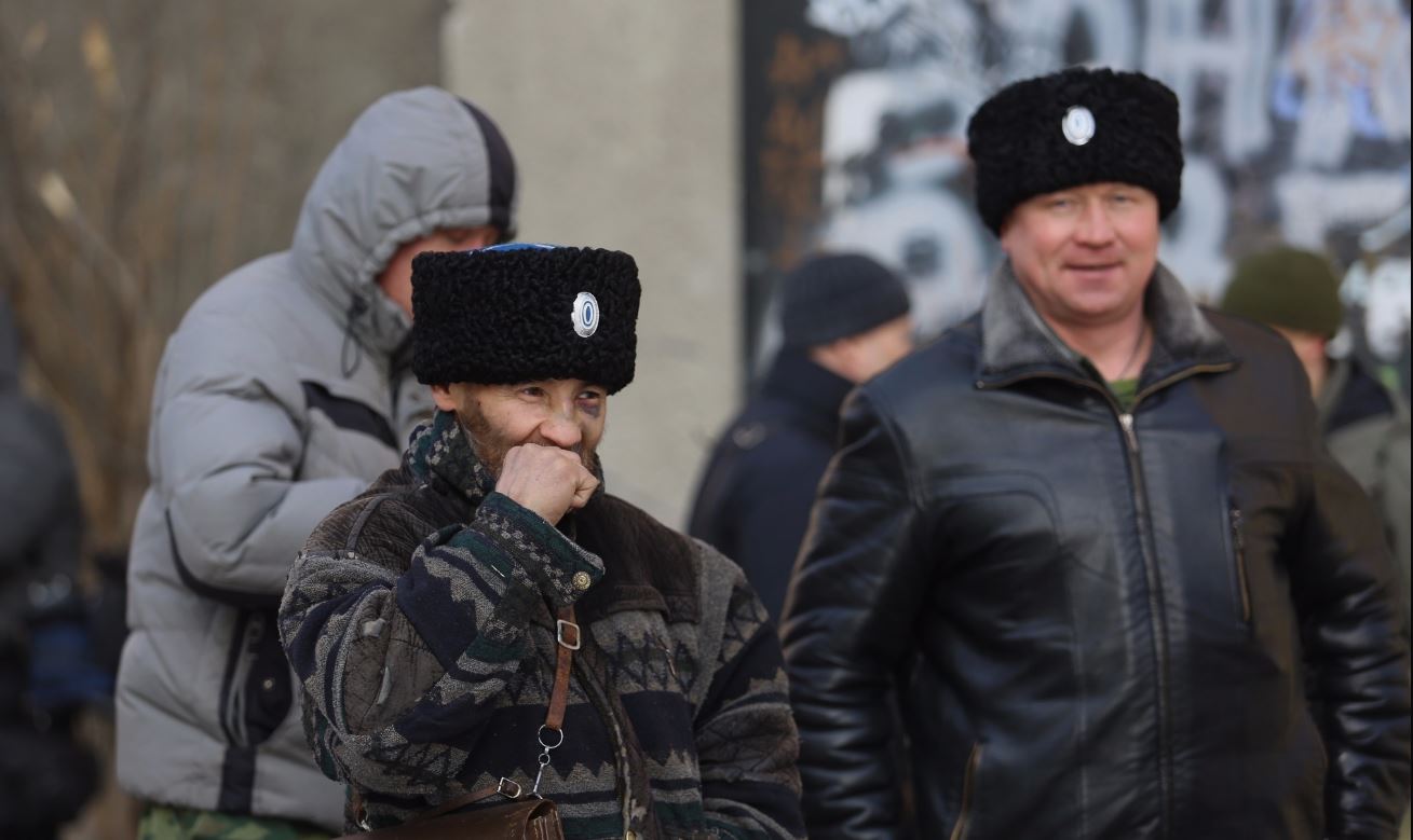 В Екатеринбурге активисты блокировали открытие предвыборного штаба Навального: путинские марионетки боятся потерять ботоксного короля