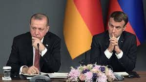 Макрон уговаривает Эрдогана усилить давление и изоляцию РФ
