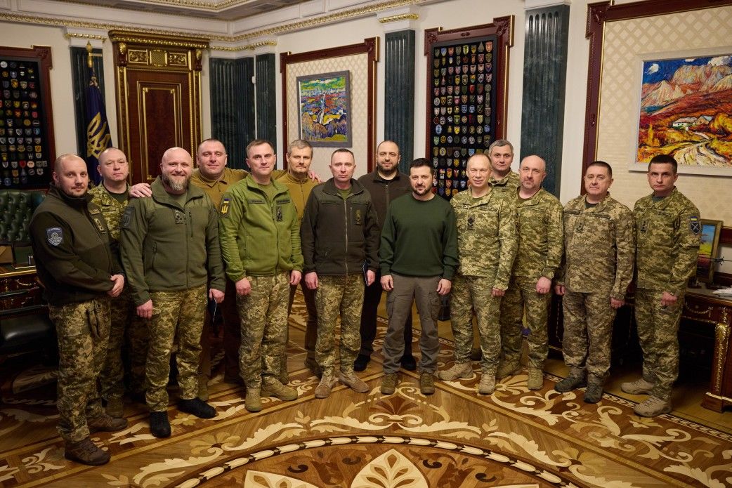 ​Глобальные перестановки в армии: Зеленский назначил новых командующих силами ВСУ