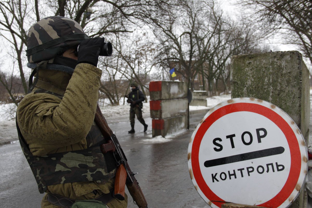 Официально: Жебривский закрыл для чиновников оккупированный Донбасс, опасаясь их захвата и пыток