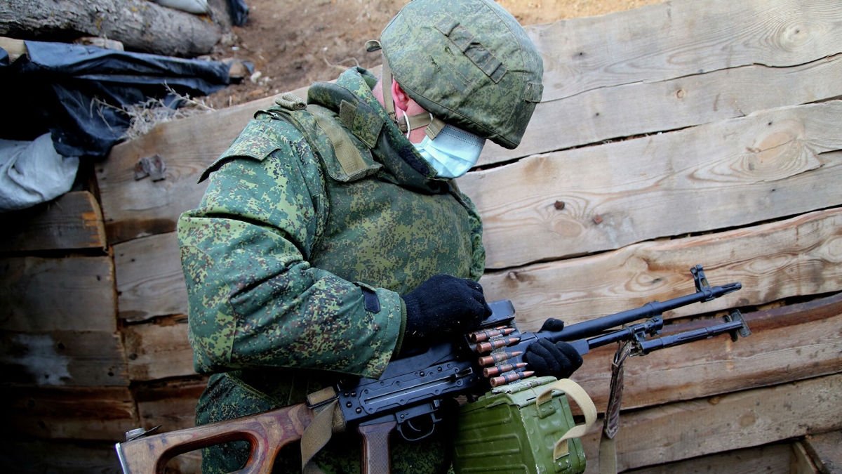 Ждите вскоре новых обстрелов: разведка доложила, что РФ поставила на Донбасс новую партию снарядов и оружия