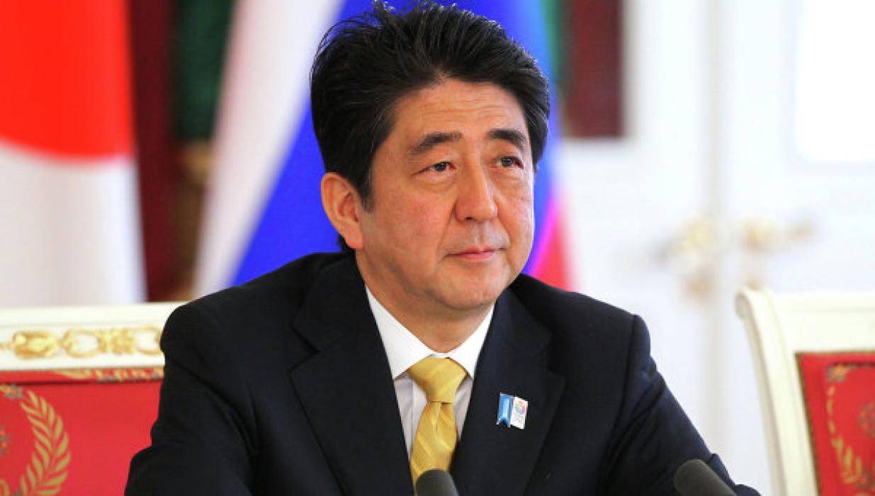"Новые ракетные испытания КНДР – это серьезная угроза для Японии. США и Китай должны немедленно поставить Северную Корею на место!" – Синдзо Абэ