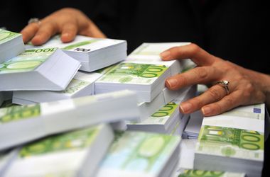 Украина получит от ЕС кредит в размере 1,8 млрд евро